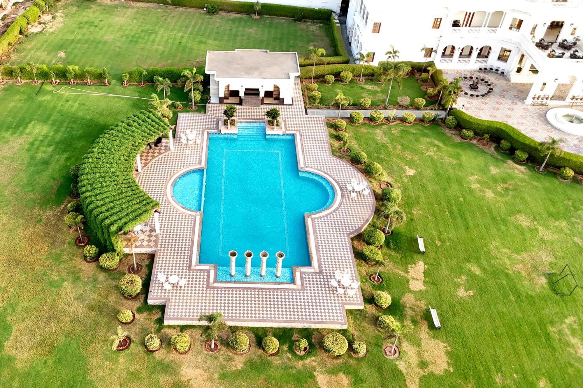 Umaid Farm Resort- A Legancy Vintage Stay In Джайпур Екстериор снимка