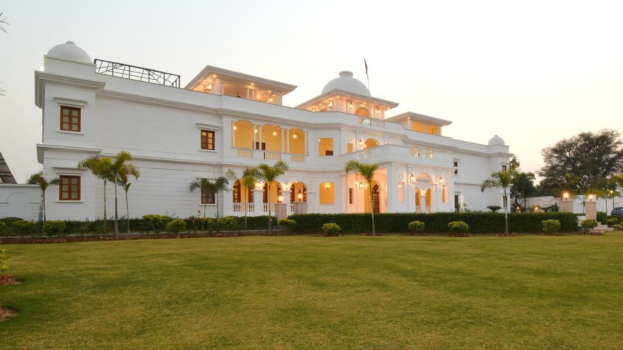 Umaid Farm Resort- A Legancy Vintage Stay In Джайпур Екстериор снимка