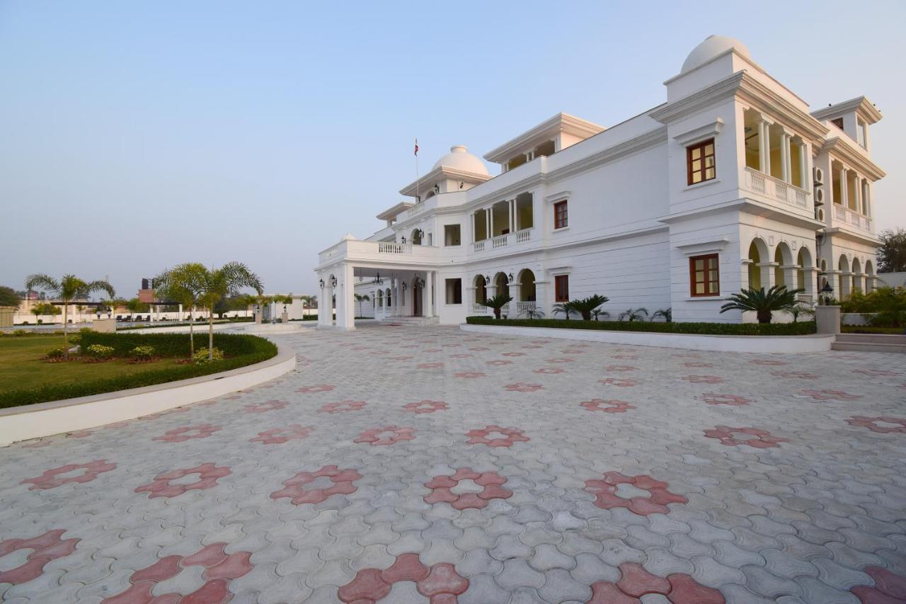 Umaid Farm Resort- A Legancy Vintage Stay In Джайпур Екстериор снимка